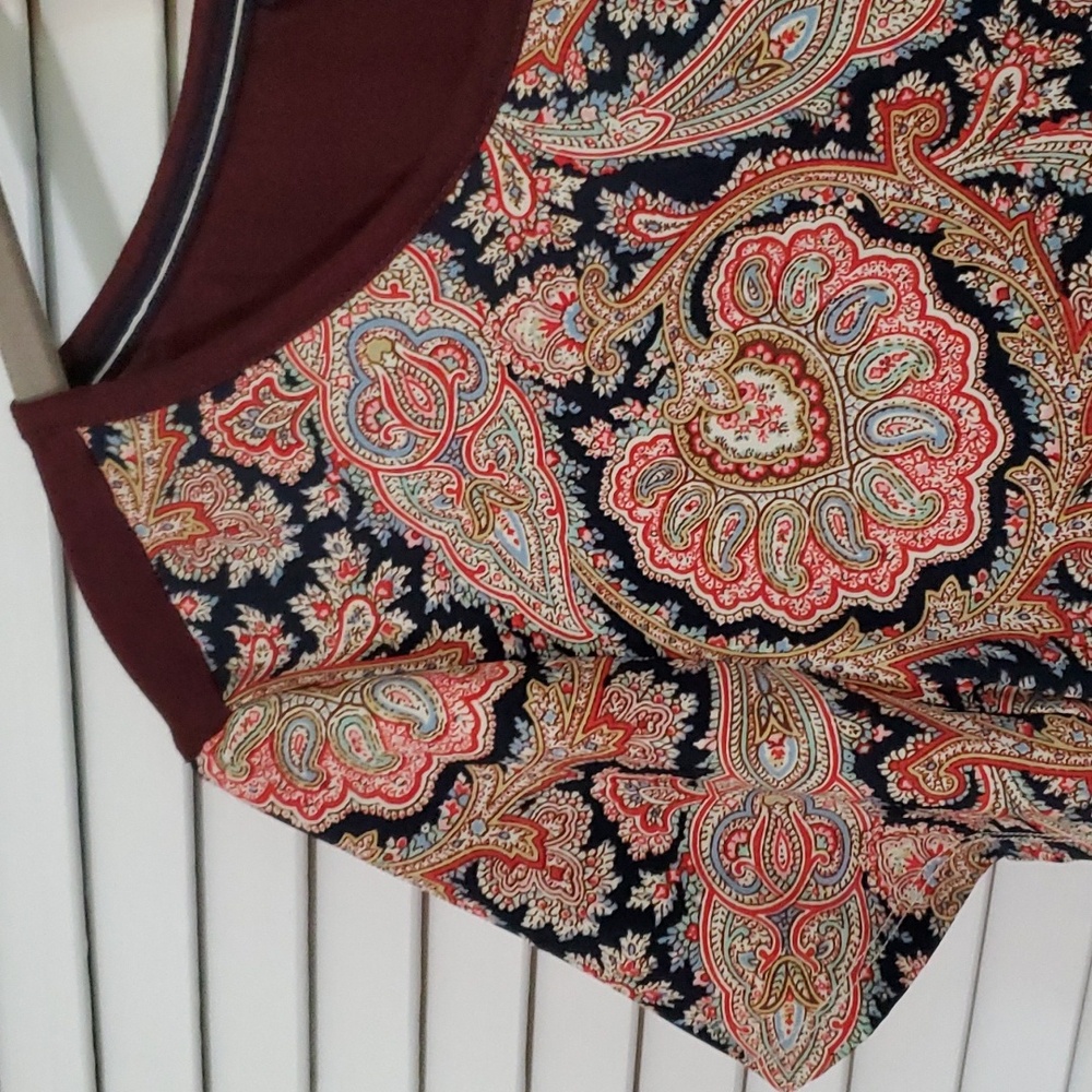 TH blouse - sz. M - Picture 5 of 9
